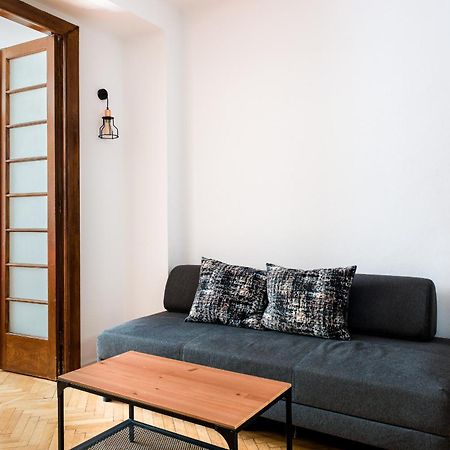 בוקרשט Heart Of Downtown 3 Rooms Apartment Self Check In מראה חיצוני תמונה