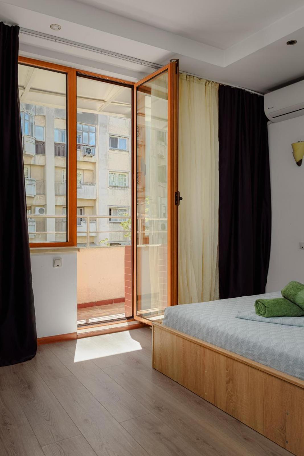 בוקרשט Heart Of Downtown 3 Rooms Apartment Self Check In מראה חיצוני תמונה